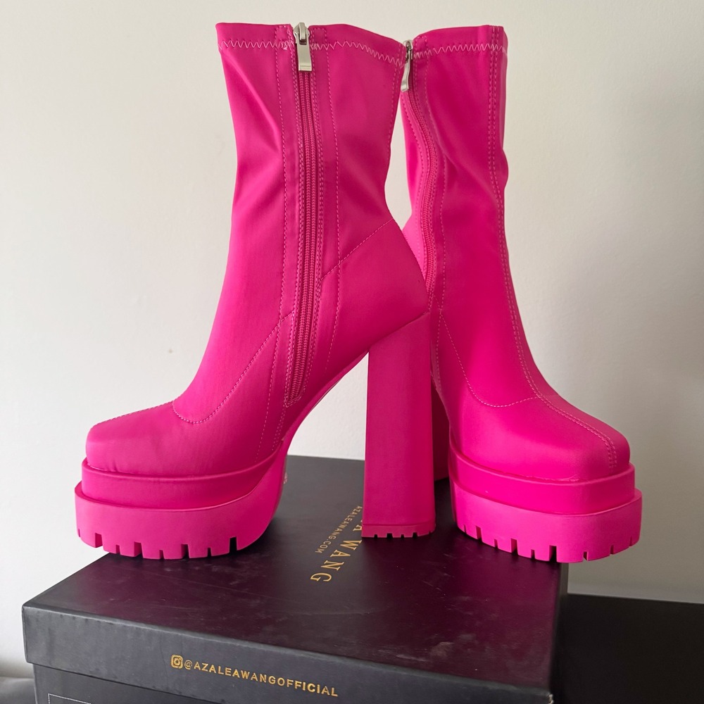 Azalea Wang Pink Icing Monochrome Platform Ankle Boots NIB 8.5 Bootie Barbiecore